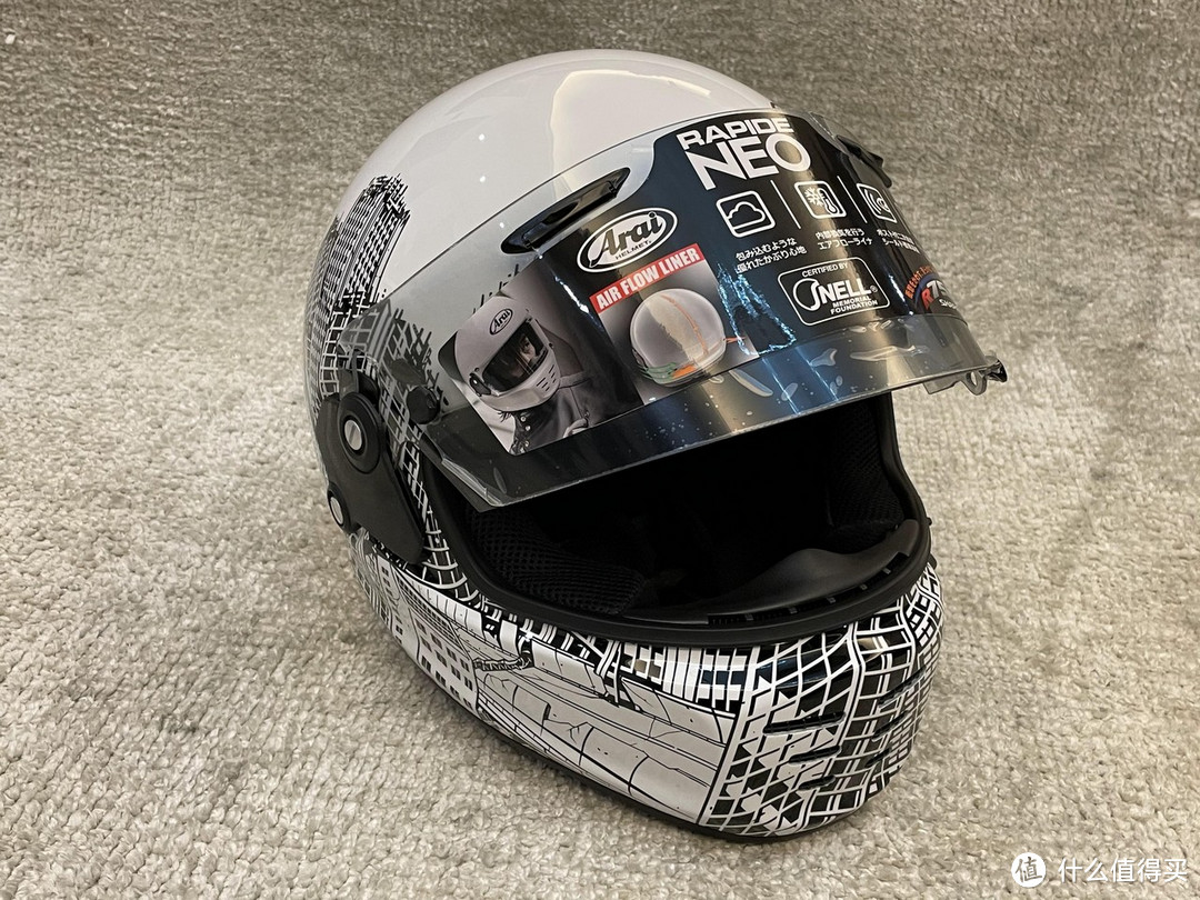 我和三只爬爬（vespa）的故事番外篇二：ARAI NEO