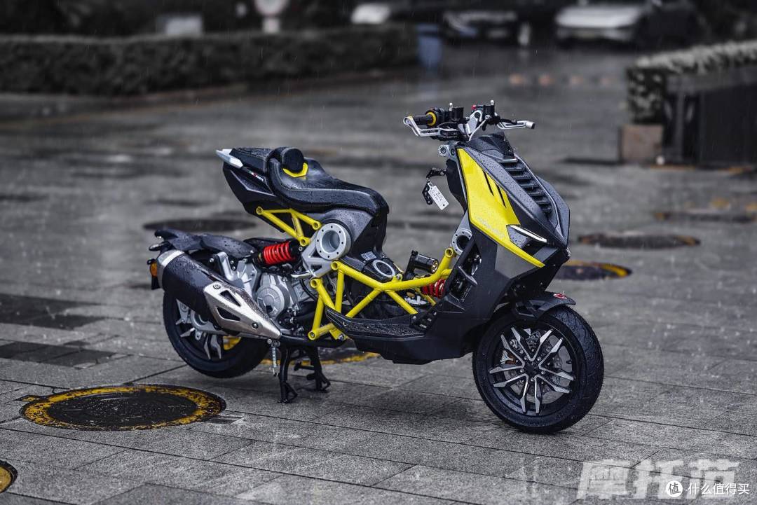 Dragster200，鬼火少年的终极座驾，“工业垃圾”中的颜值天花板！