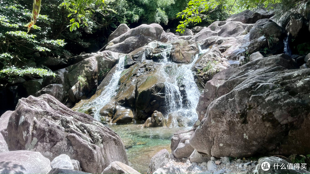 夏日溯溪好去处，武宁石榴港