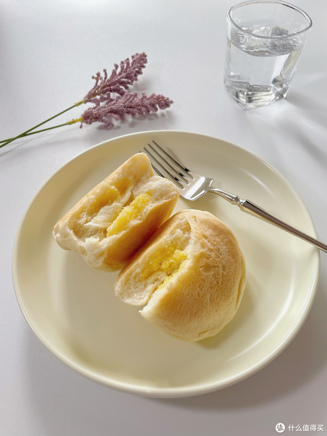 「早餐伴侣·茶饮配餐」适合软糯口感爱好者的夹心面包