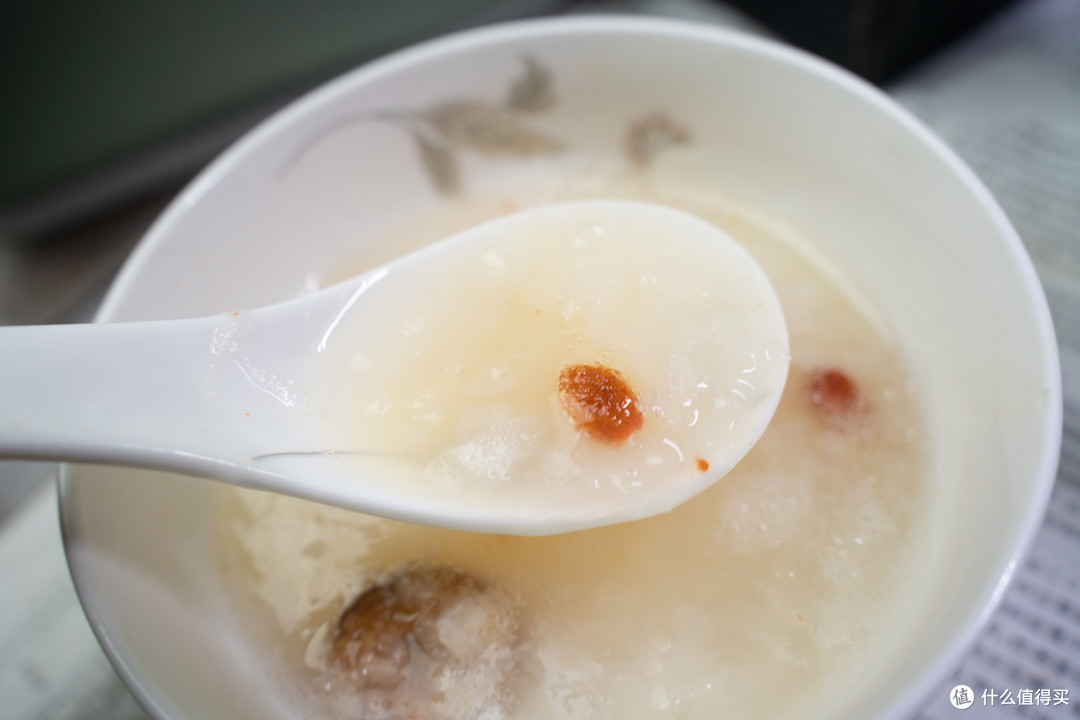 喝一口，老夫的少女心瞬间泛滥成灾！厘盏冻干银耳即食燕窝