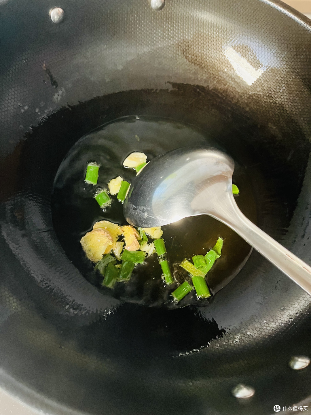 好吃的黄焖鸡米饭,自己在家也能轻松自制!附详细做法教程,喜欢的不要错过!