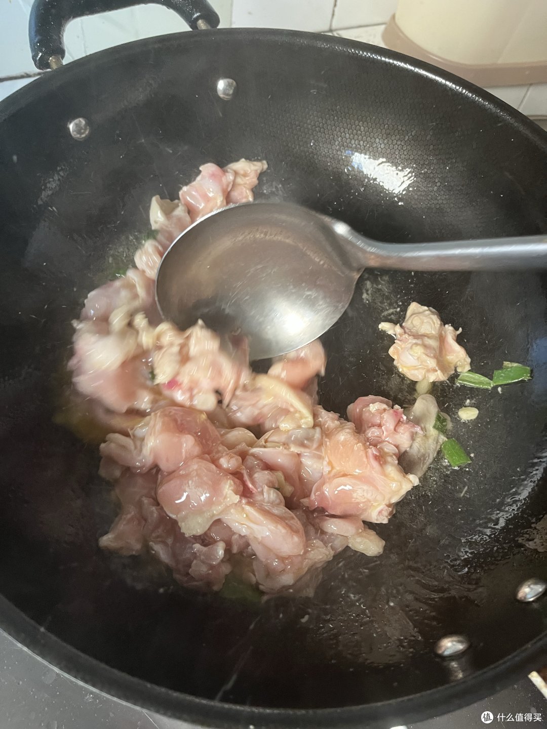 好吃的黄焖鸡米饭,自己在家也能轻松自制!附详细做法教程,喜欢的不要错过!