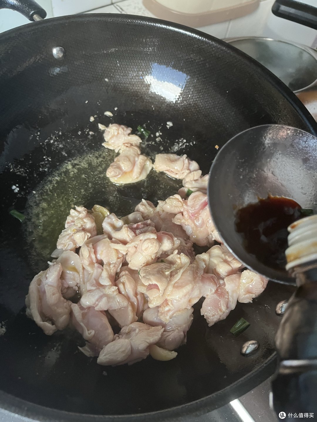 好吃的黄焖鸡米饭,自己在家也能轻松自制!附详细做法教程,喜欢的不要错过!