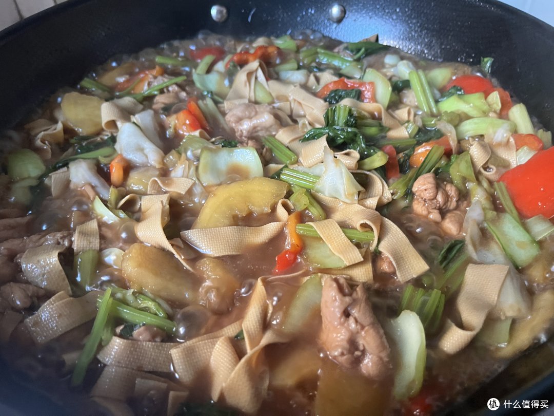 好吃的黄焖鸡米饭,自己在家也能轻松自制!附详细做法教程,喜欢的不要错过!