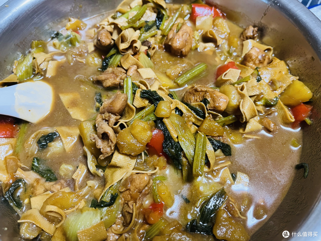 好吃的黄焖鸡米饭,自己在家也能轻松自制!附详细做法教程,喜欢的不要错过!