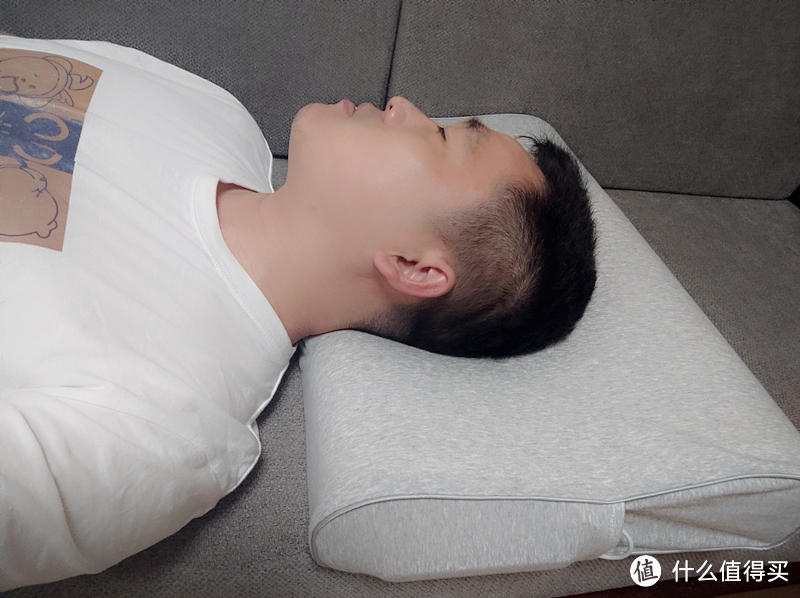 小米推出新品枕头：“高”枕无忧，智能睡眠监测