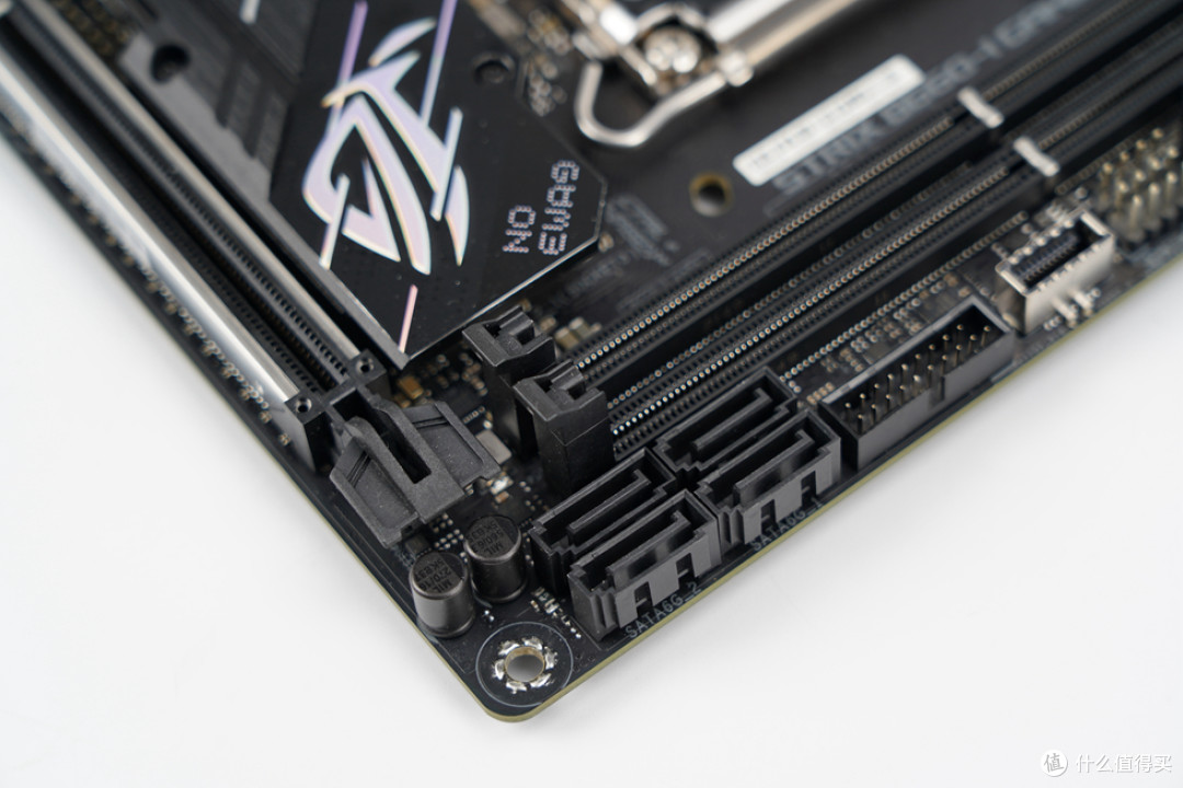 紧凑欧简风,分型工艺 Design Define 7 Nano+XPG DDR5平台装机体验