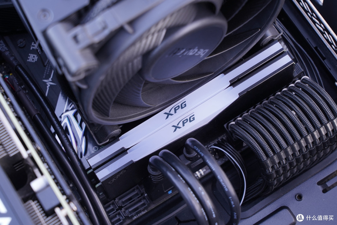 紧凑欧简风,分型工艺 Design Define 7 Nano+XPG DDR5平台装机体验