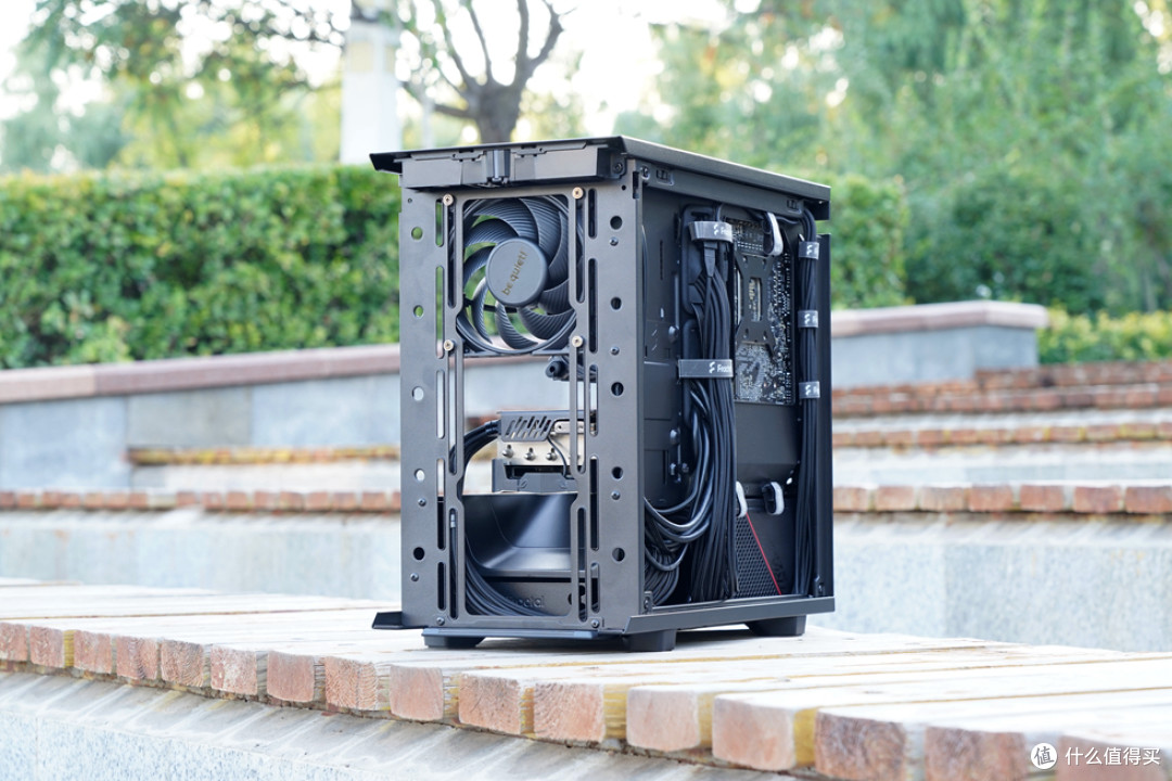 紧凑欧简风,分型工艺 Design Define 7 Nano+XPG DDR5平台装机体验