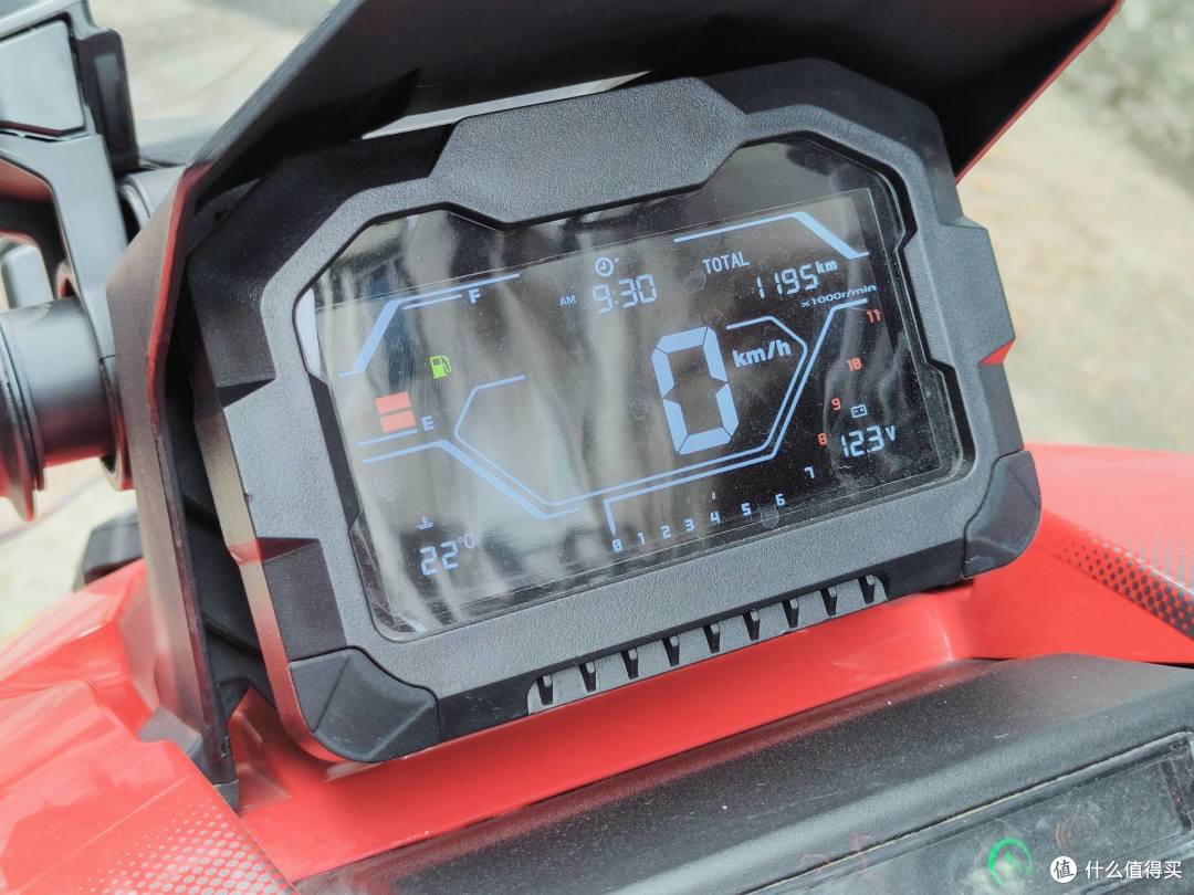 零成本给布雷斯通极宙ADV 150换机油，一学就会