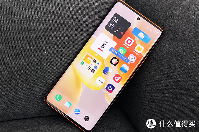 上手vivo X80，优势明显，缺点突出