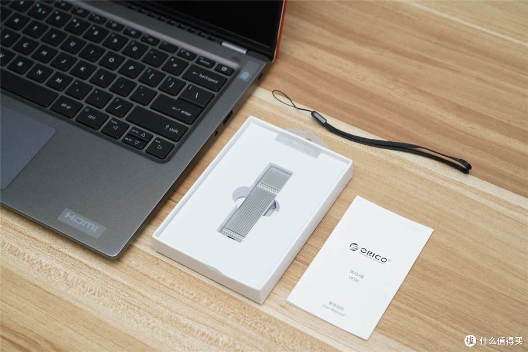 披着SSD外衣的优盘,1G文件3秒传完,手机电脑平板都能用