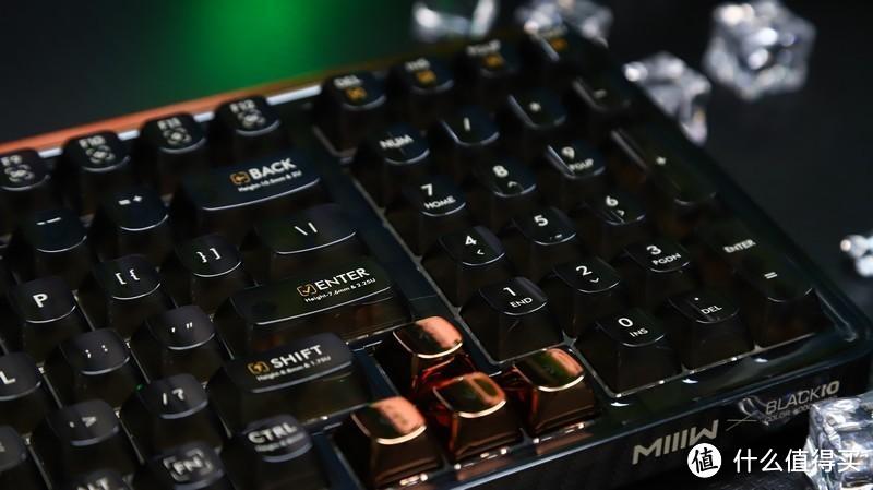 水母轴，敲击和光都透透的 米物客制化机械键盘BlackIO 98