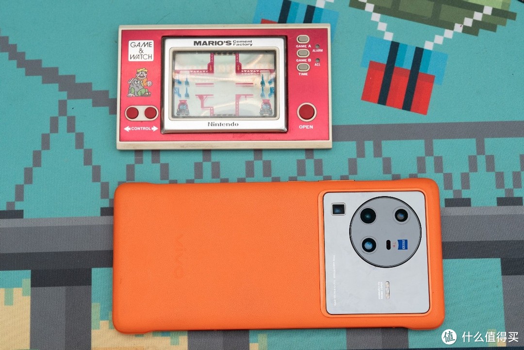 拆开四十年前的掌机，我知道了任天堂流行的秘密，Game&Watch_游戏机_什么值得买