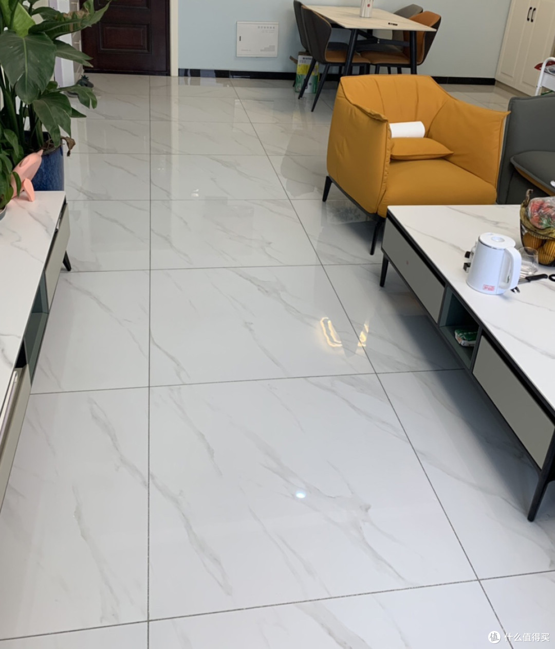 客厅是面子工程,不能失礼于人,建议从5个方面升级
