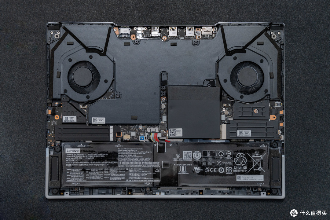 AMD 锐龙 7 6800H + RX 6700M 的双 A 超旗舰游戏本,14999 元的联想拯救者 R9000K 测评详解