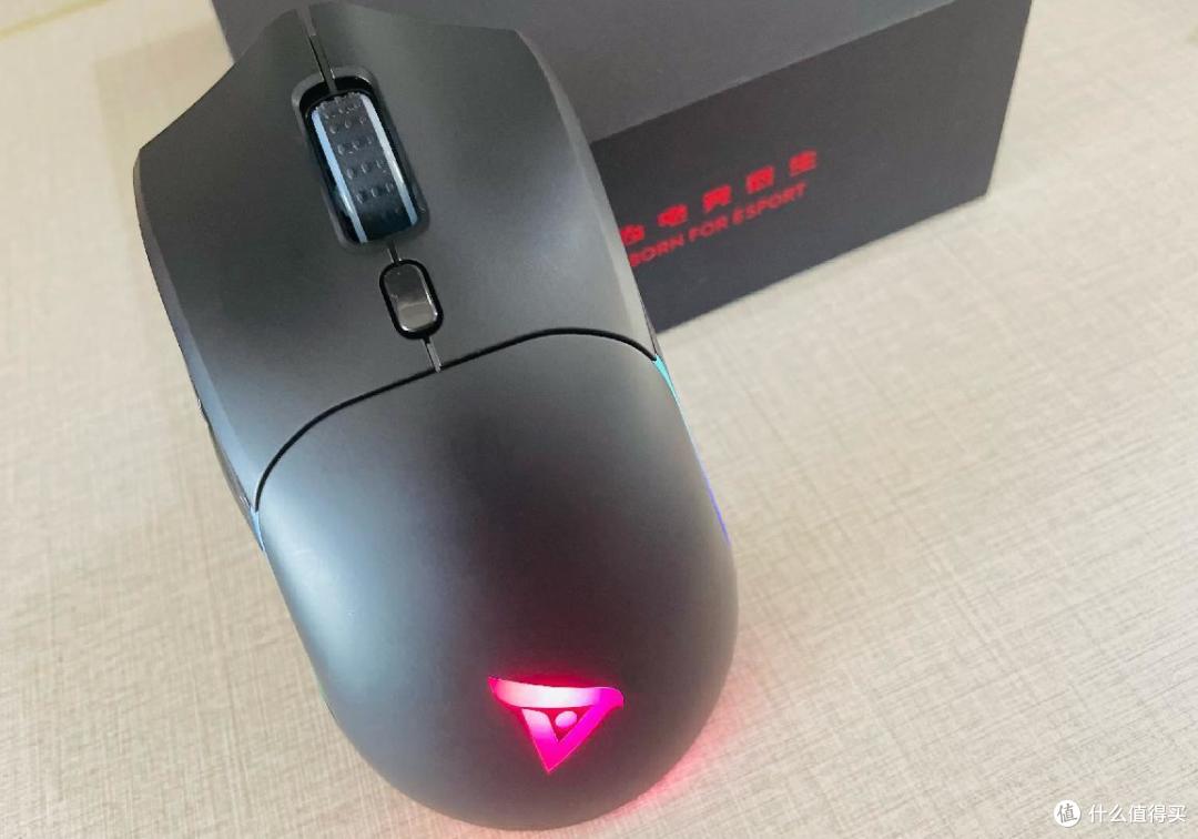 钛度TSG708先锋者双模电竞鼠标体验:人皇Sky信仰加持的高端掌中神器