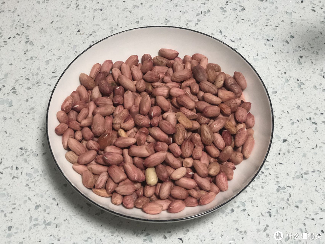 花生米凭什么能力压群雄,成为下酒菜中的王者?这几点值得深思