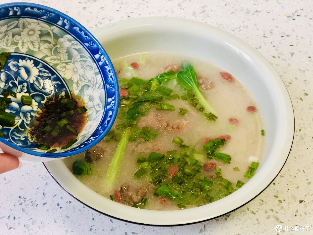 懒人版鱼汤,10分钟轻松搞定,汤鲜味美,秋燥盛行要常喝