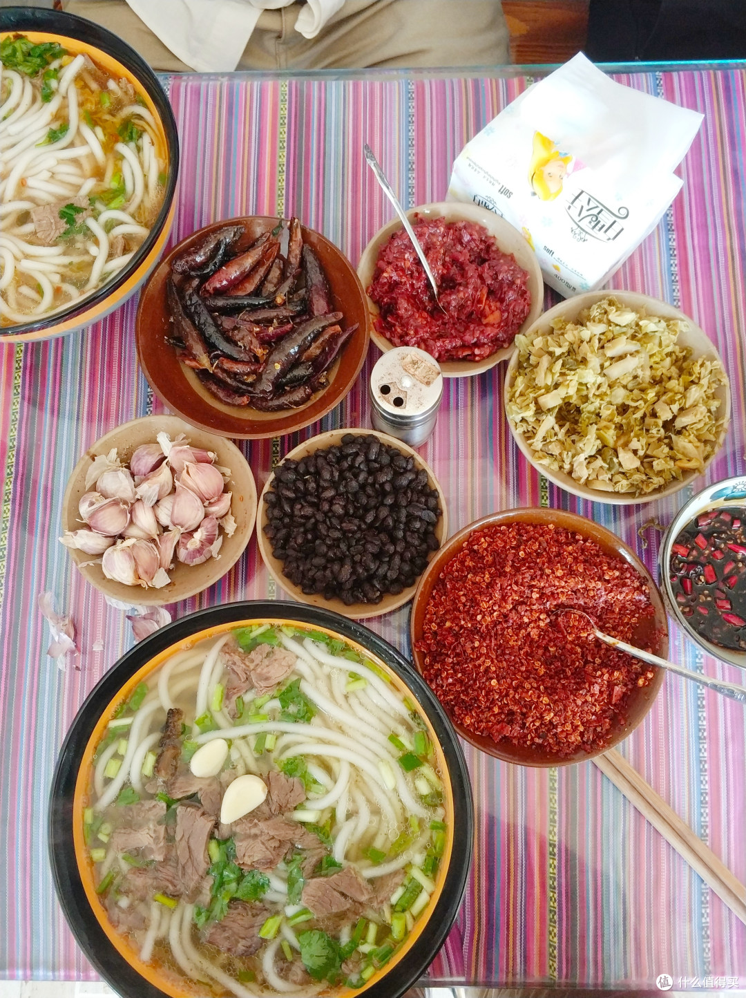 隔壁面馆一碗牛肉粉,调料随便加,推荐