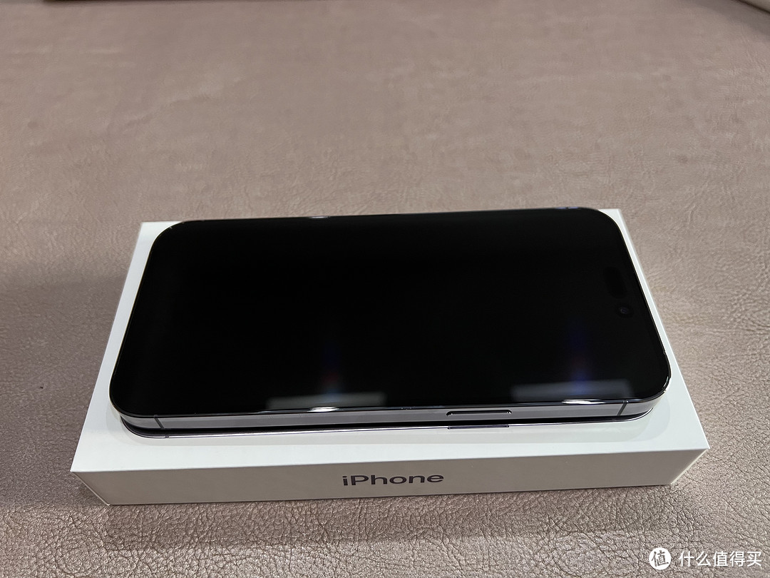 iPhone 14Pro Max 紫色 + PITAKA  600D 凯夫拉 黑灰斜纹 磁吸壳 简单开箱 简单点评