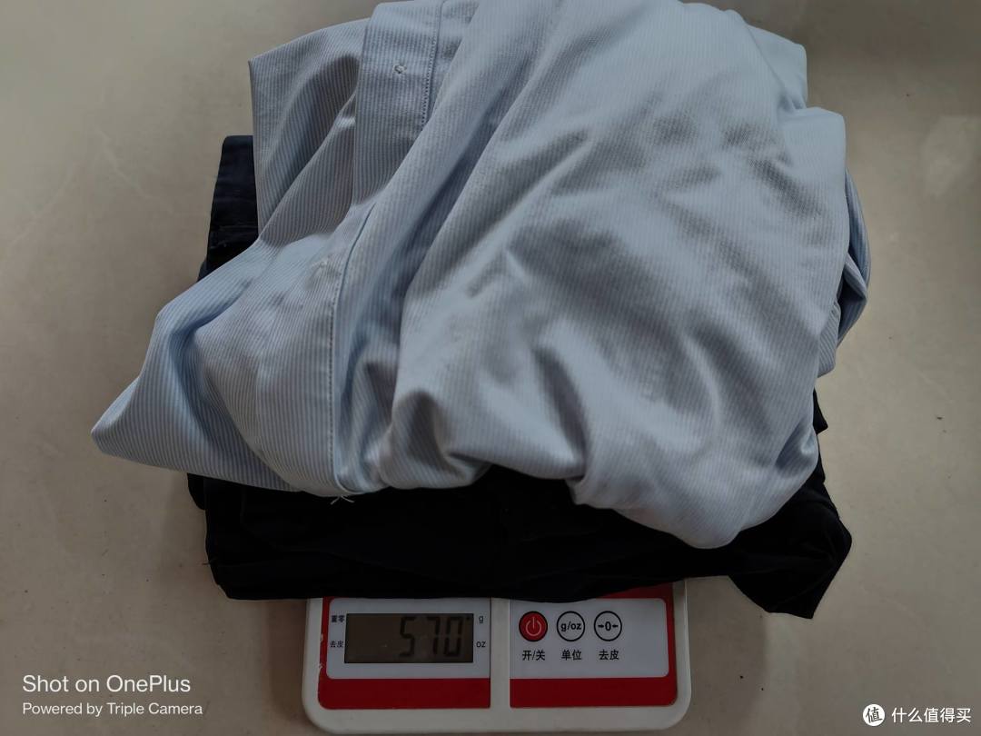 老妈说要烘干不皱的效果，于是我买了TCL C6洗衣机+干衣机