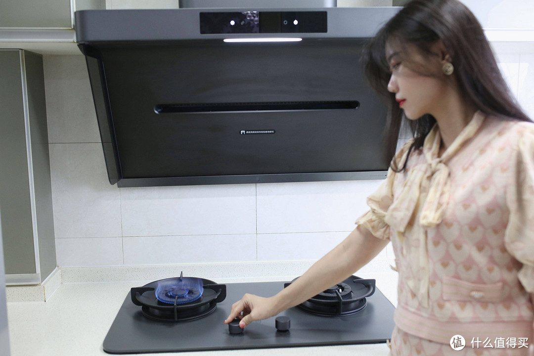 打造无烟厨房，一款可以净化空气的净烟机——米家智能净烟机P1测评