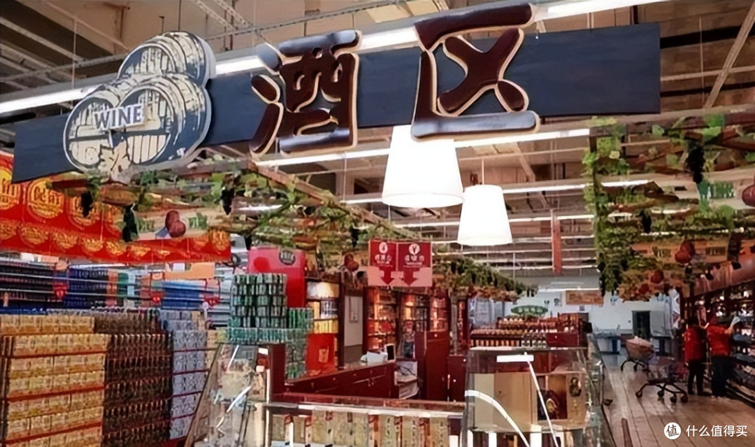 送家里长辈买什么酒好?学会看包装上这两点,就能买到好酒