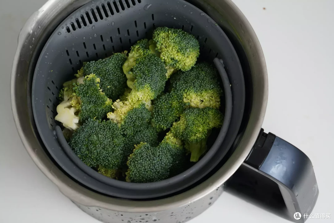 把下厨变成简单精确百分百成功---米家烹饪机器人和苏泊尔小C料理机器人的点评测试