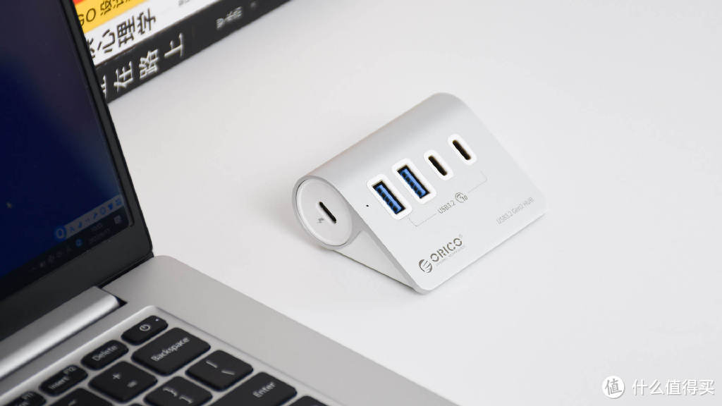 ORICO USB 3.2分线器：USB 3.2满速传输，5V-2A独立供电