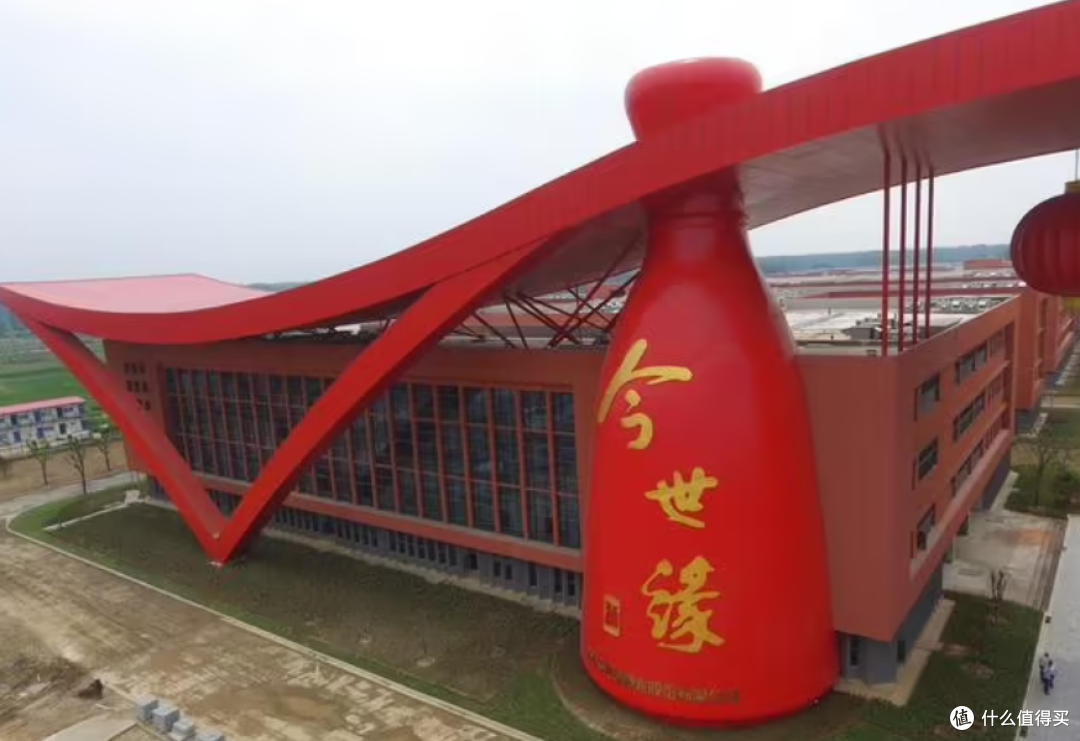 结婚的时候用这3款酒就行,不求多贵,但求有排场,均为纯粮好酒
