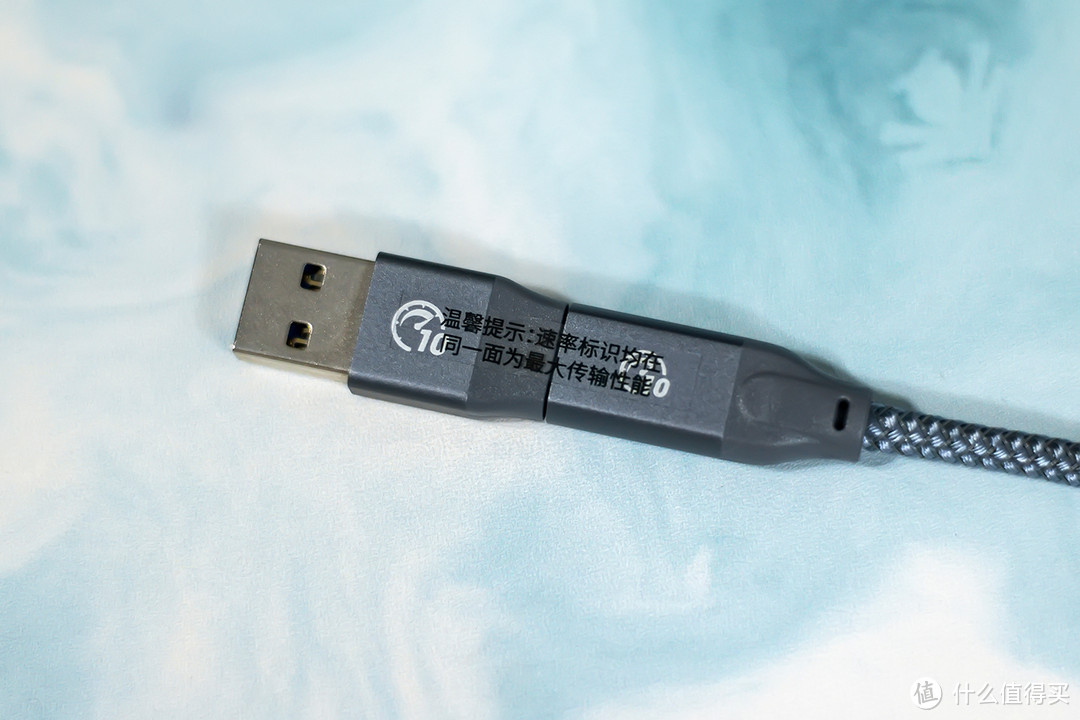 奥睿科ORICO四口USB3.2集线器：10Gbps速率，连接更多外设不受限