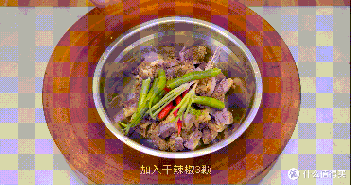 厨师长教你:“红烧牛肉”的家常做法,软烂入味,肉香四溢