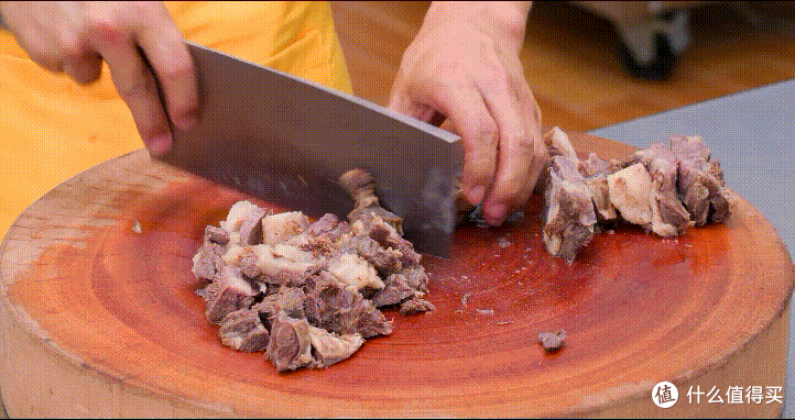 厨师长教你:“红烧牛肉”的家常做法,软烂入味,肉香四溢