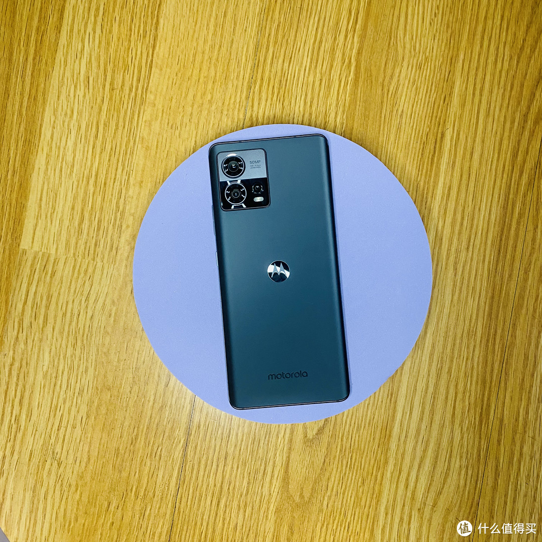 能否打造年度最强性价比，摩托罗拉moto S30 Pro手机测评