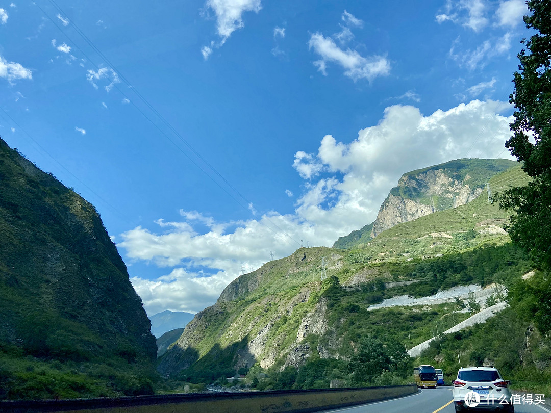 蓝天白云高山草甸上线