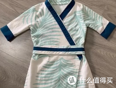 母亲花6元买布头竟做出“小汉服”？！穿汉服就是玩穿越吗？汉服也可以日常化！