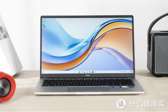 品质与颜值并重，全新荣耀MagicBook X14 2022体验