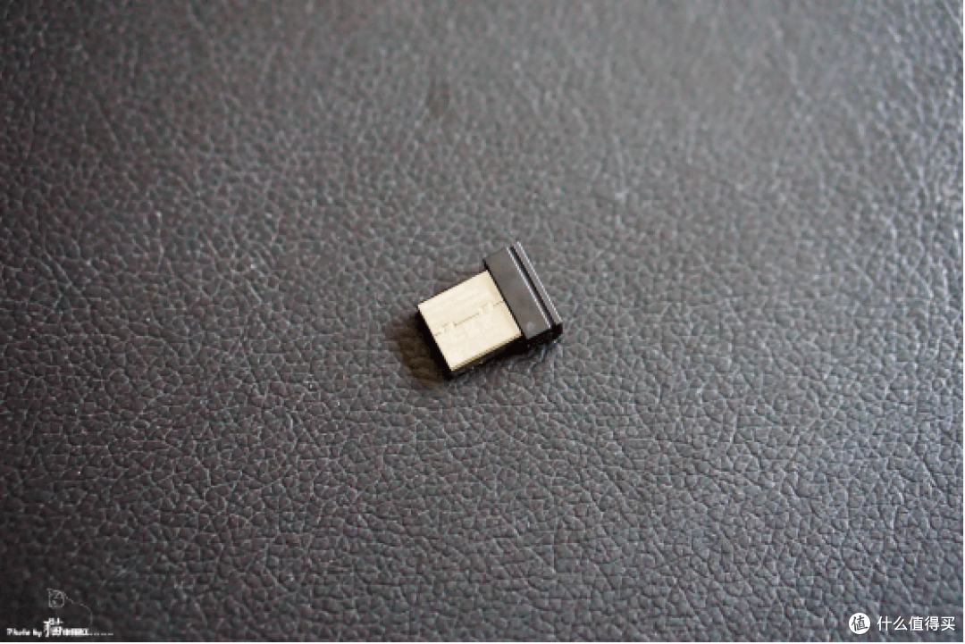 兼顾个性与舒适，雷柏V700-8A多模无线键盘 