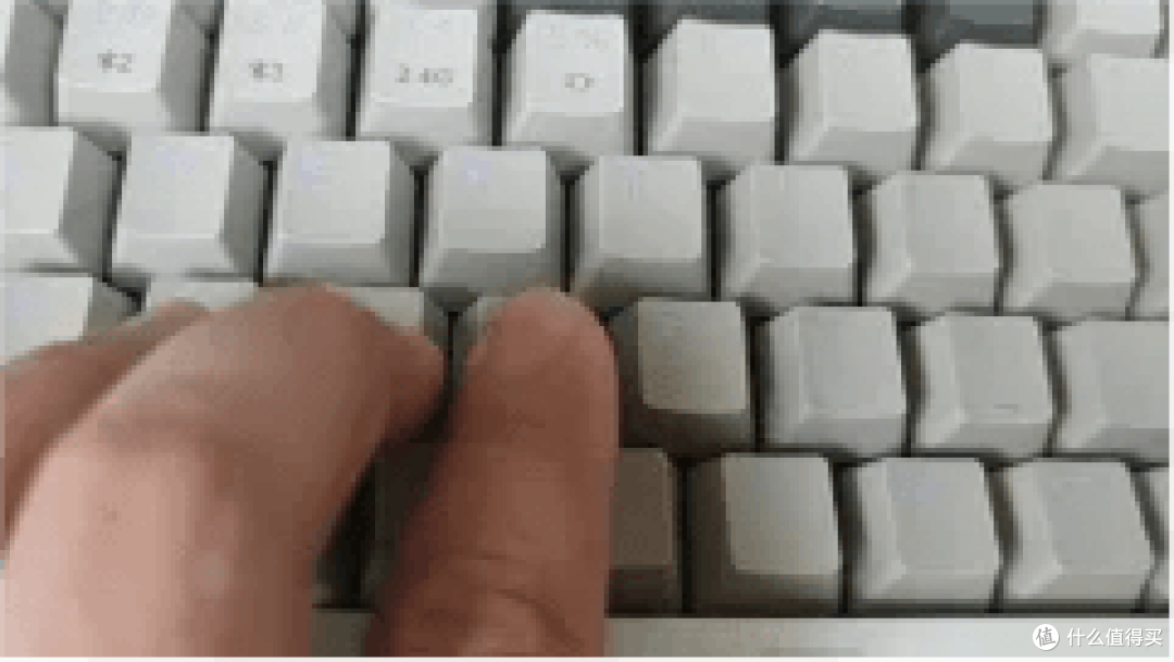 兼顾个性与舒适，雷柏V700-8A多模无线键盘 