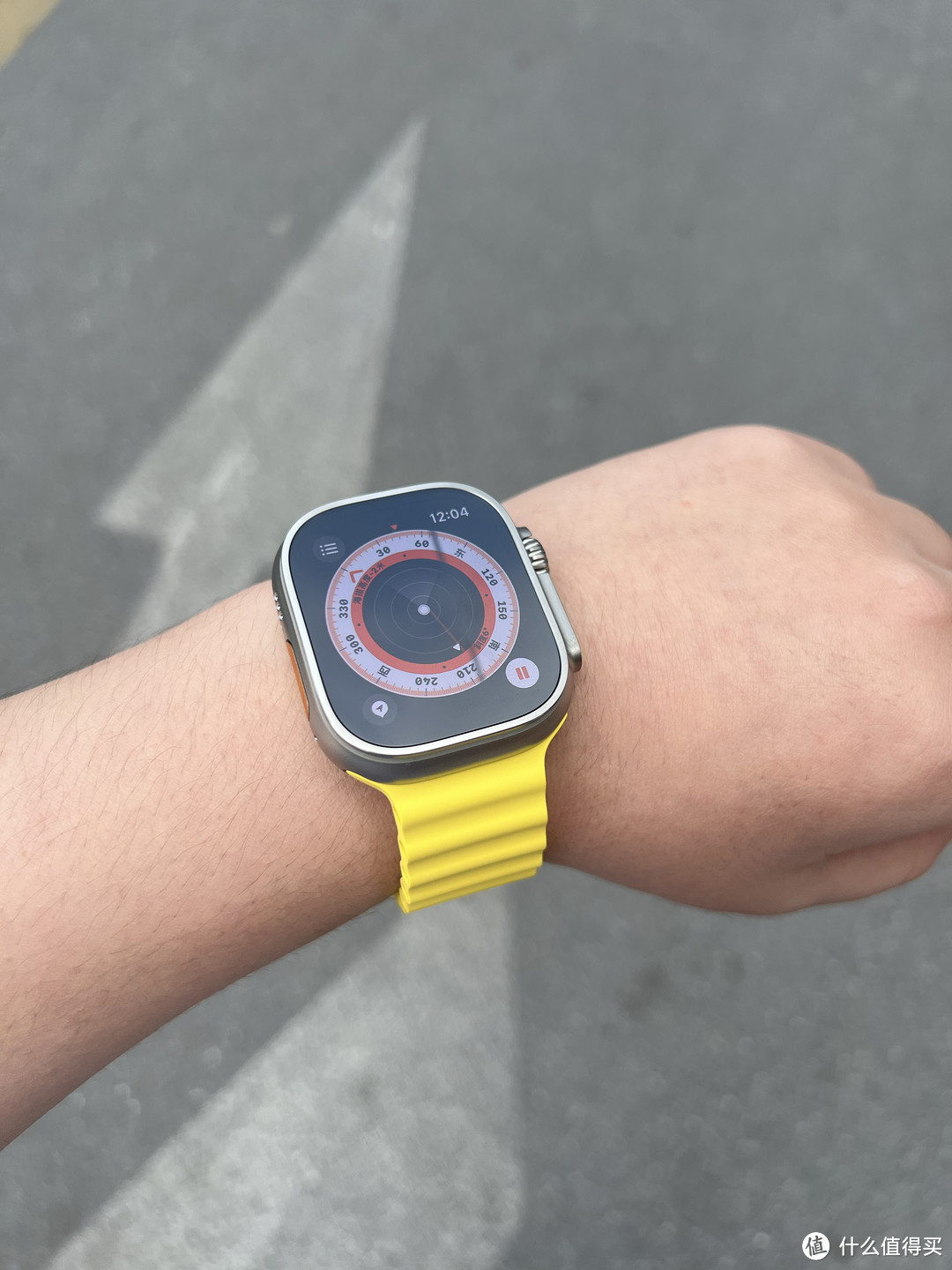 Apple Watch Ultra 单独佩戴展示