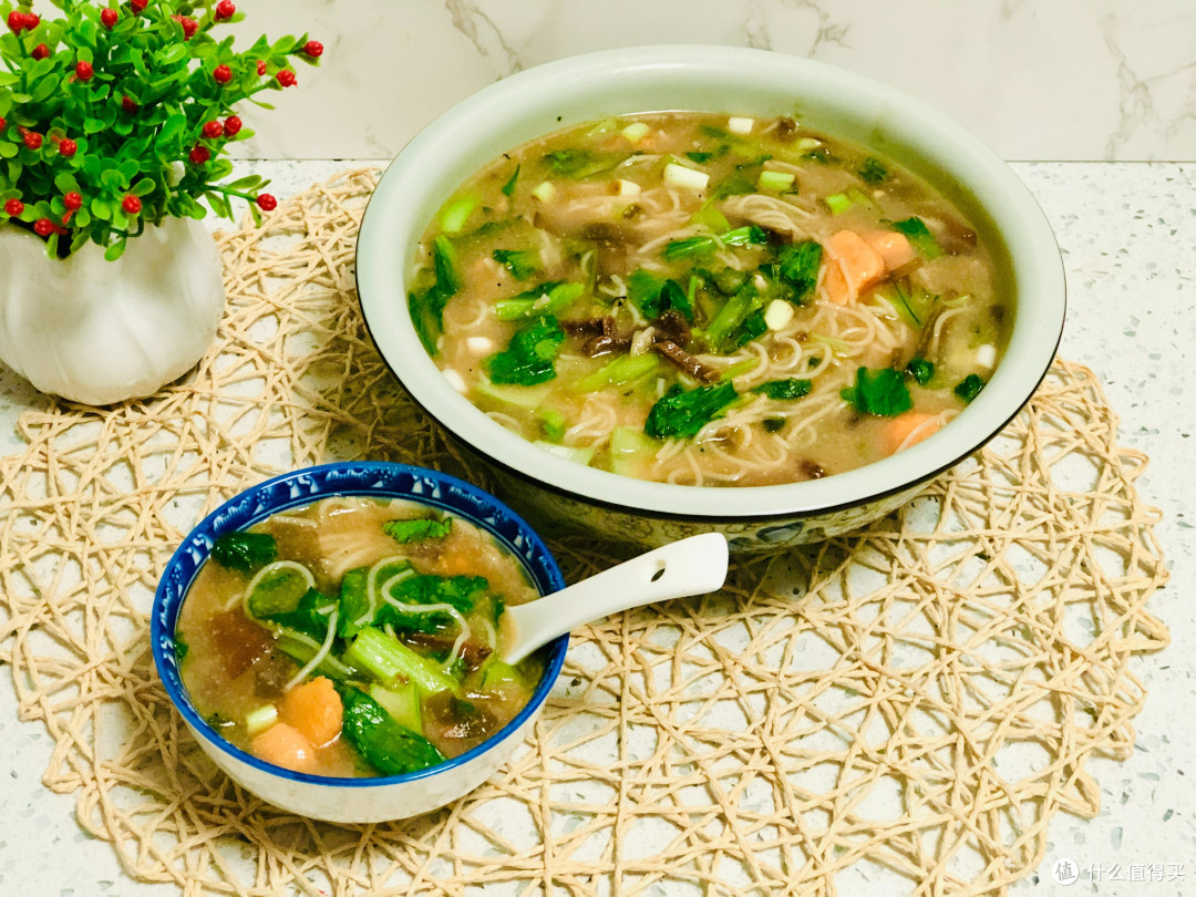 豫北民间小吃“糊涂面”,用剩饭就能搞定,汤浓味美,比烩面好吃