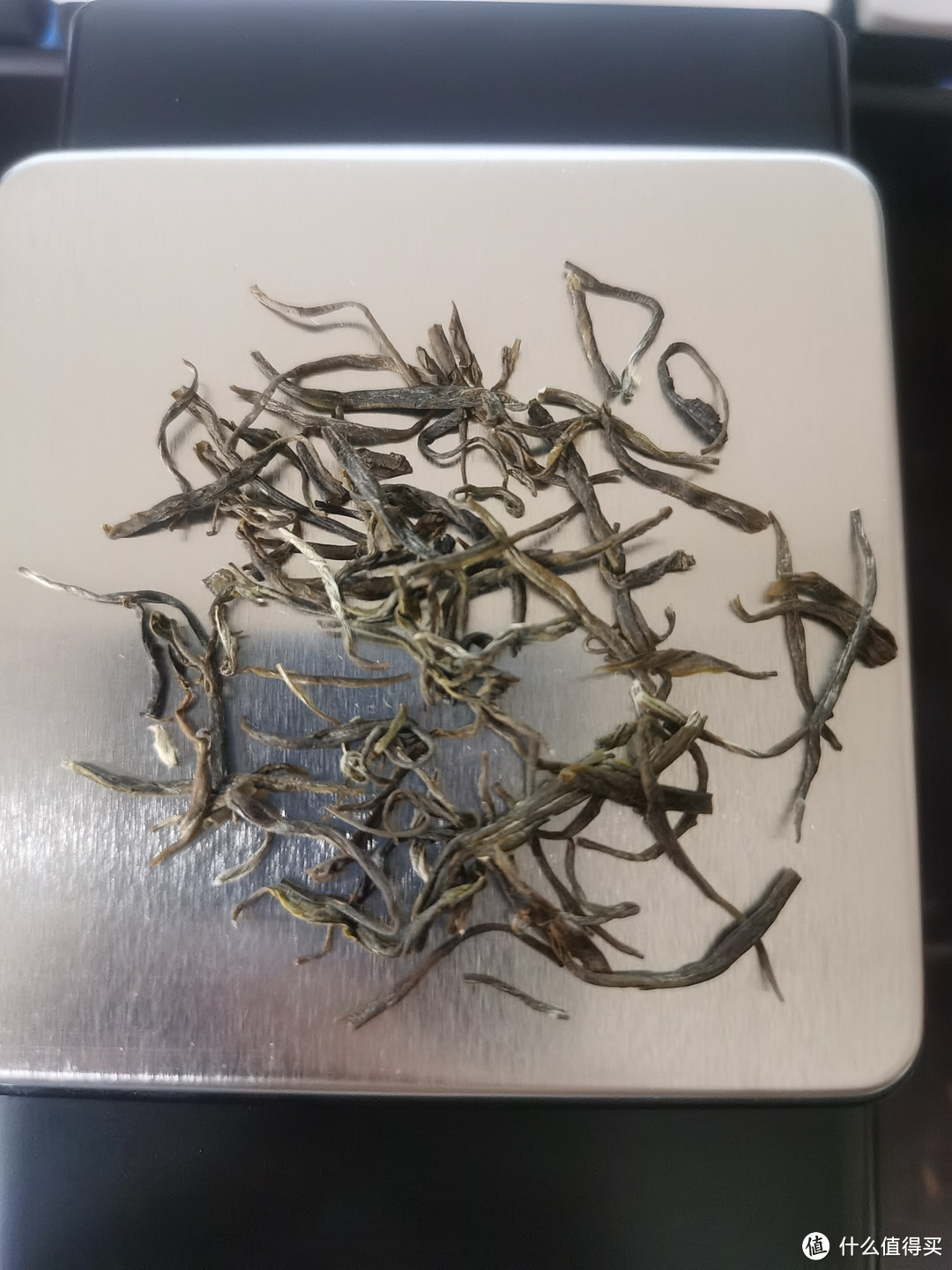 不得不说这款茶叶单论形是我在这个价位里的大厂茶里最好的。