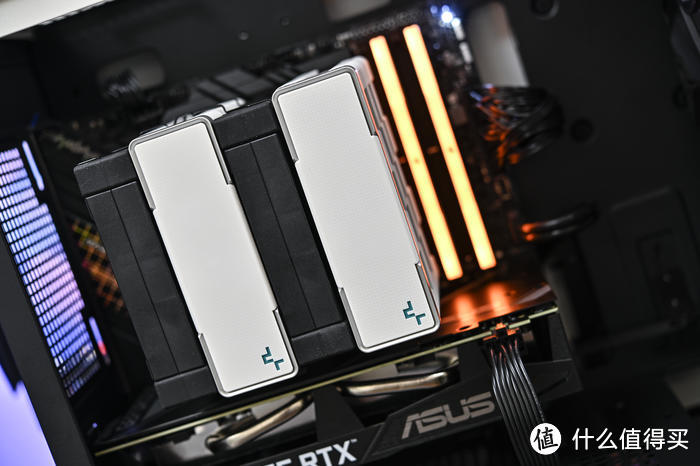 变脸熊猫——华硕ROG Z690G+九州风神魔方CH370装机展示