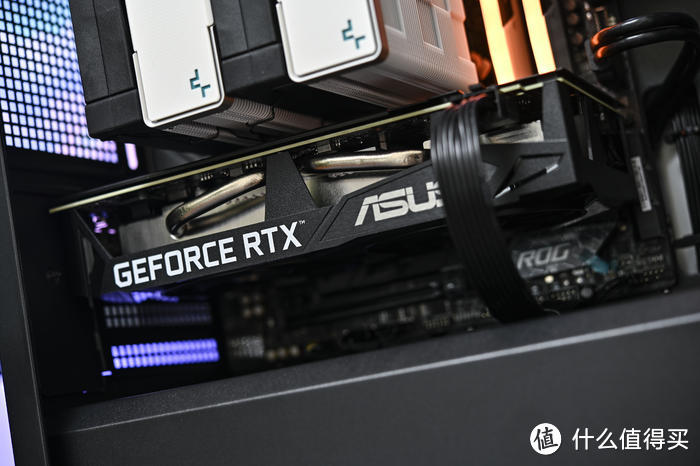 变脸熊猫——华硕ROG Z690G+九州风神魔方CH370装机展示