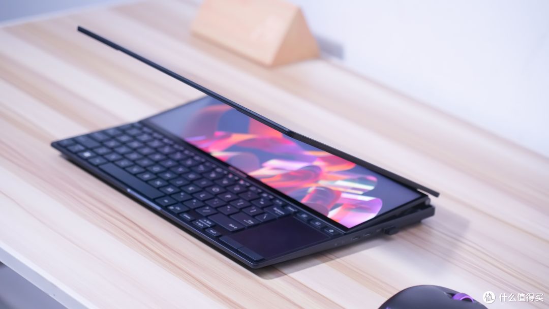 设计本之皇丨新界面、新交互、3倍效率丨为什么我说华硕灵耀X 双屏Pro 2022值得购买？