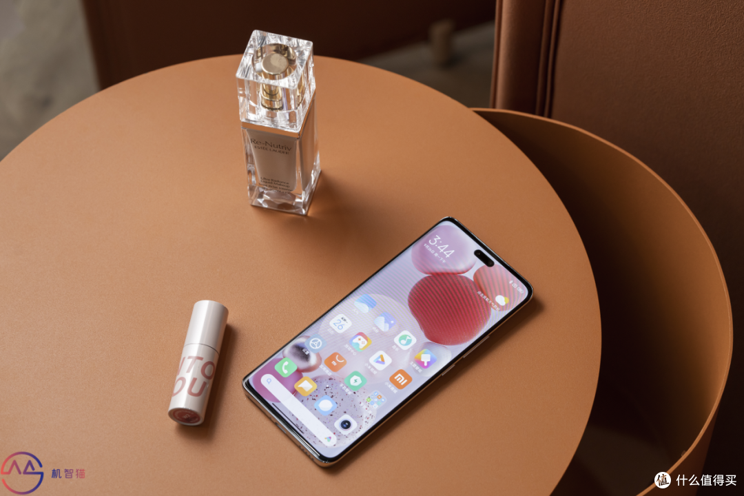 小米新出的手机,长得也太小仙女了吧!