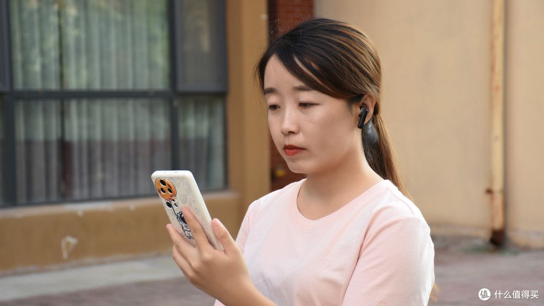JBL TUNE FLEX小晶豆真无线蓝牙耳机：半透明设计，双形态体验