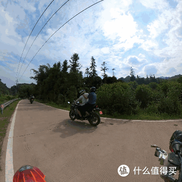 摩友的运动相机体验~相比GoPro,为何insta360更受摩托车用户的欢迎?